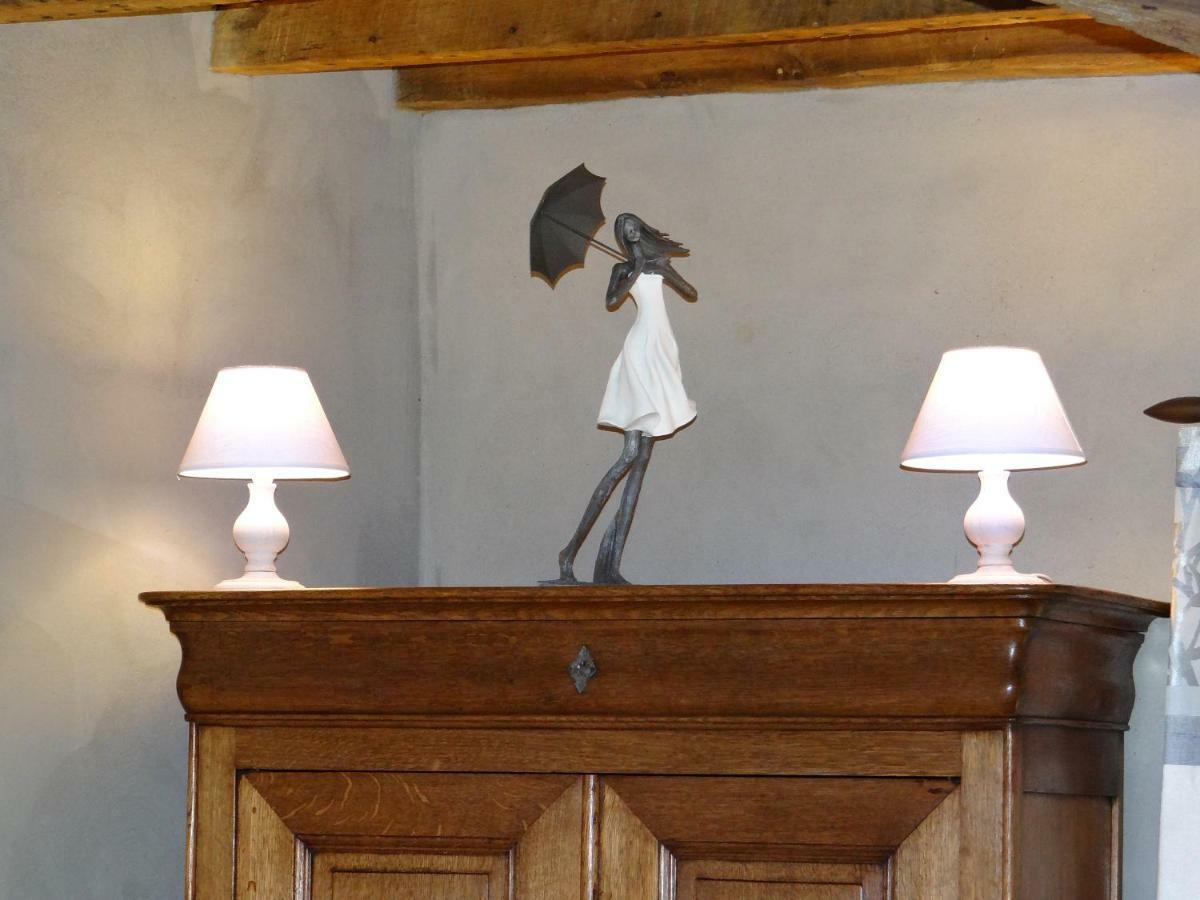 Au Puits Charmant Schaltin 外观 照片